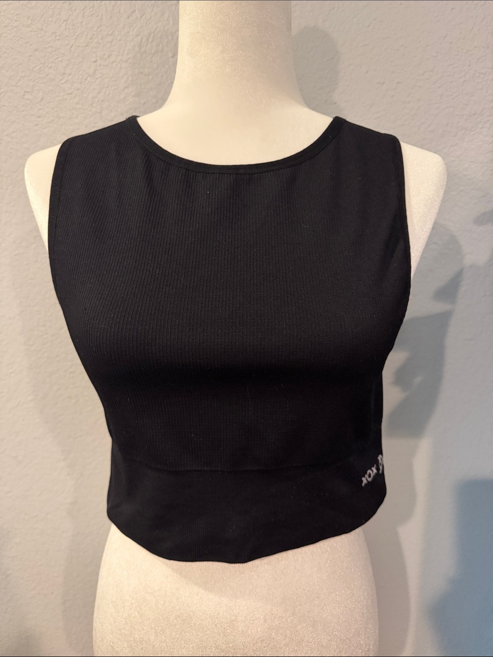 Betsey Johnson performance Black Sleeveless Ribbed Crop Tank Top - Women